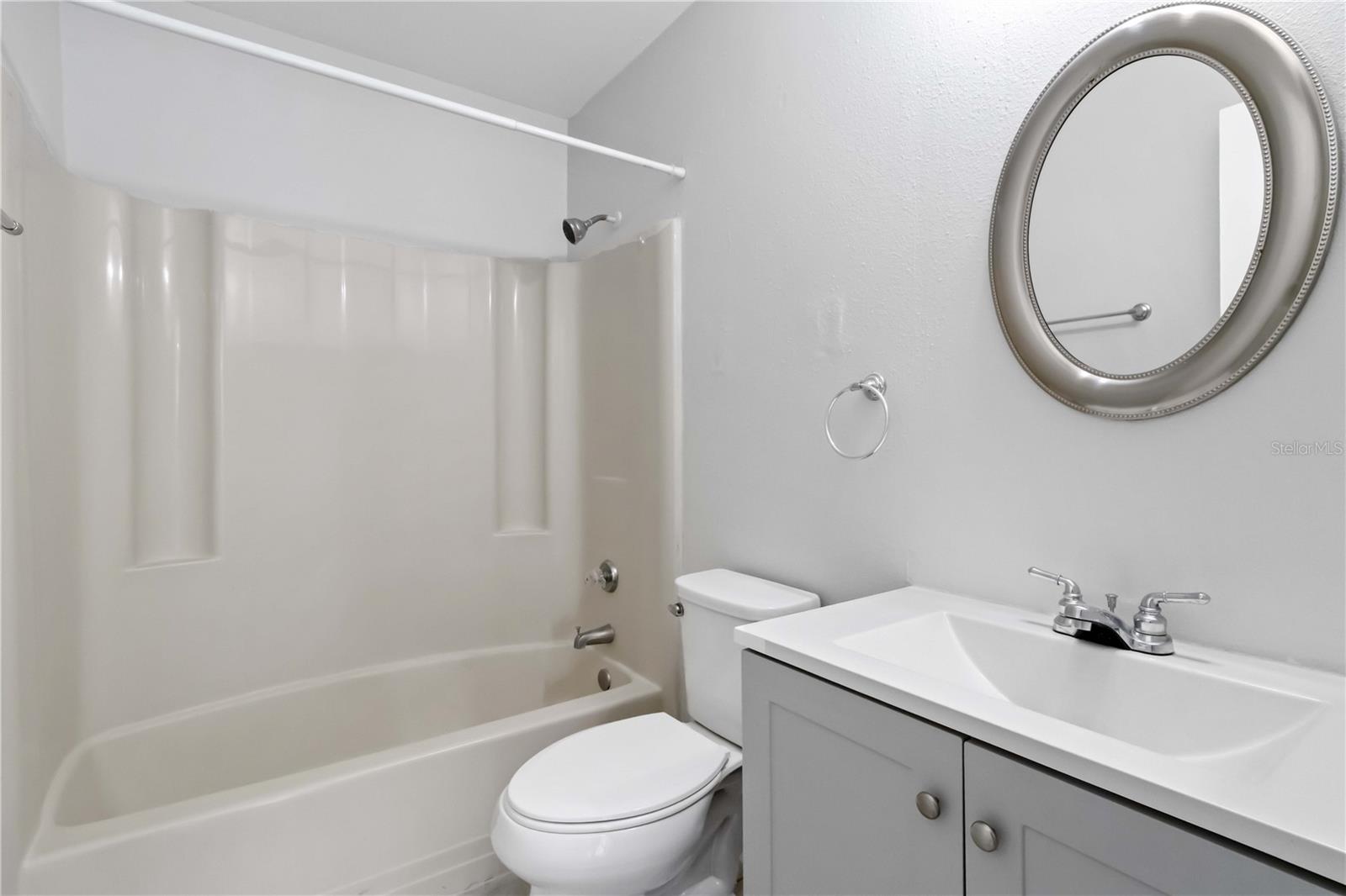 Image 18 of 31 For 5801 8th Street Court E