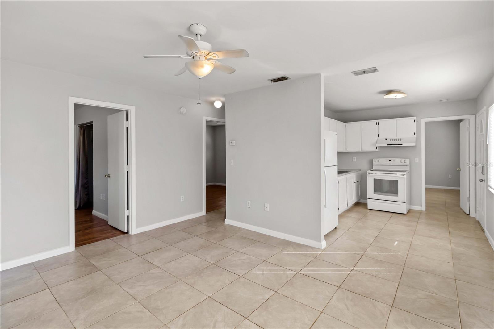 Image 6 of 31 For 5801 8th Street Court E