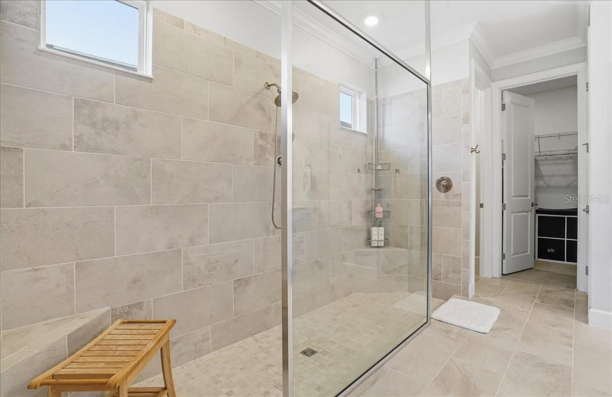 Image 32 of 53 For 5018 Caserta Court