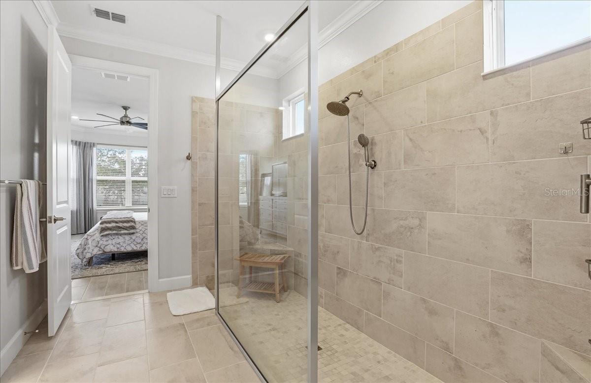 Image 33 of 53 For 5018 Caserta Court