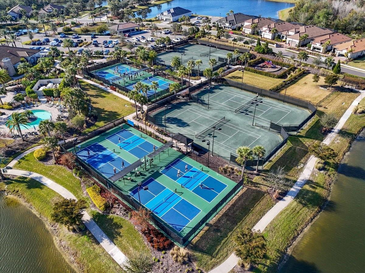 Image 42 of 53 For 5018 Caserta Court