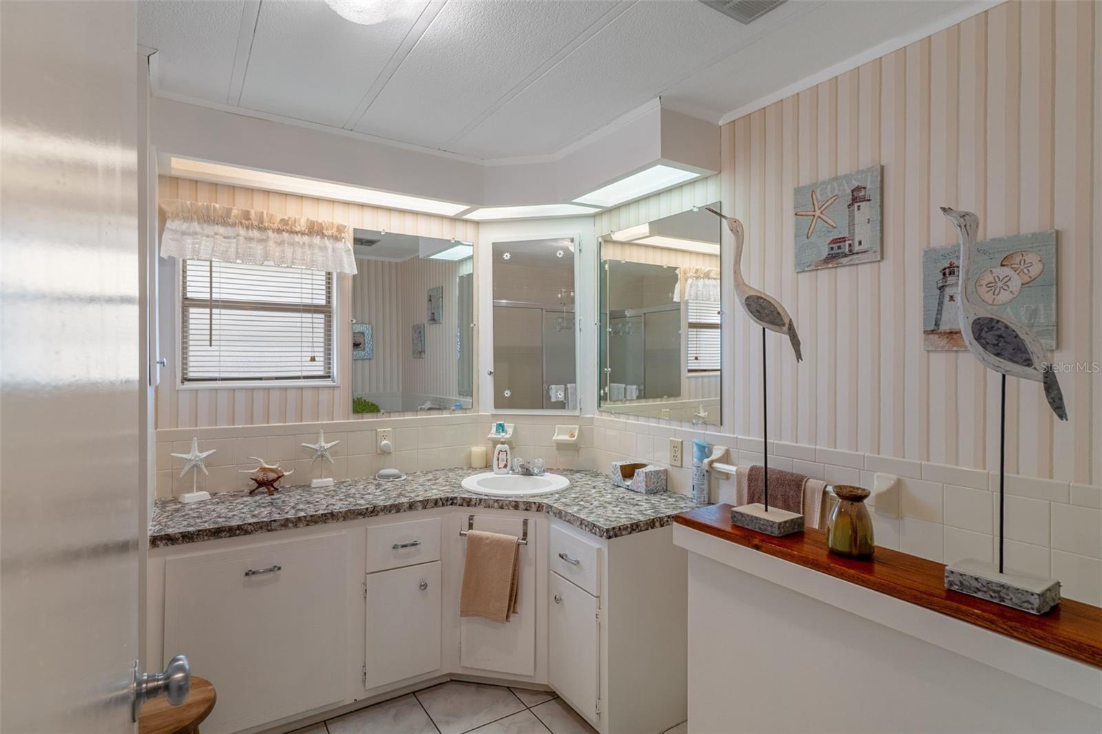 Image 17 of 32 For 4053 Lange Road