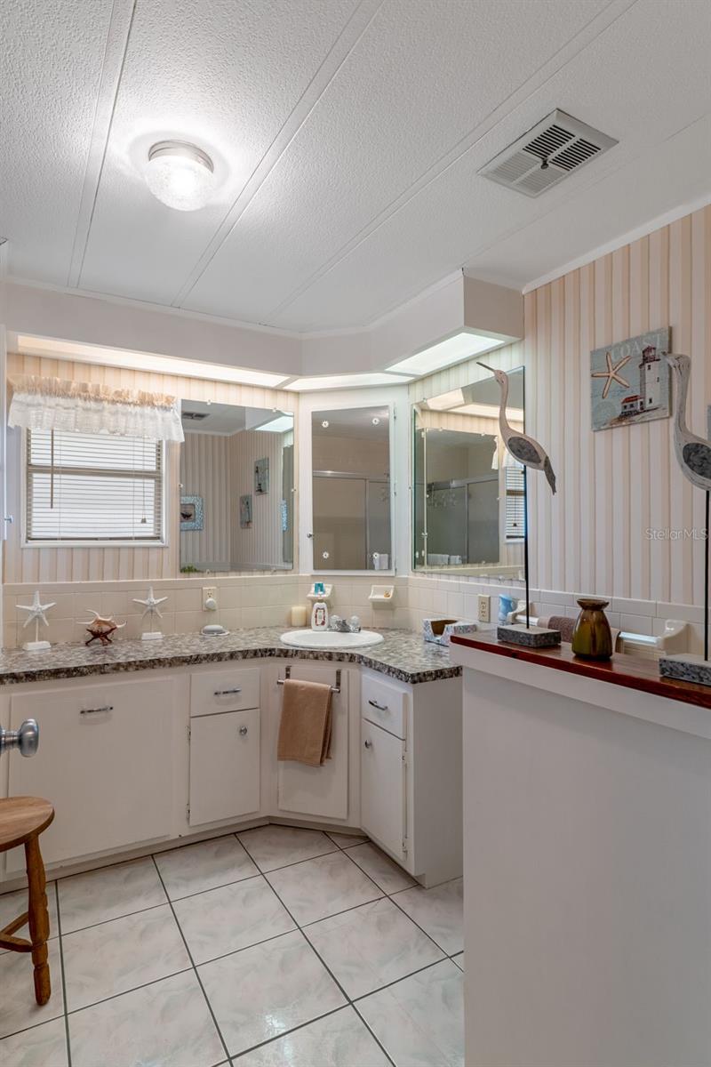 Image 18 of 32 For 4053 Lange Road