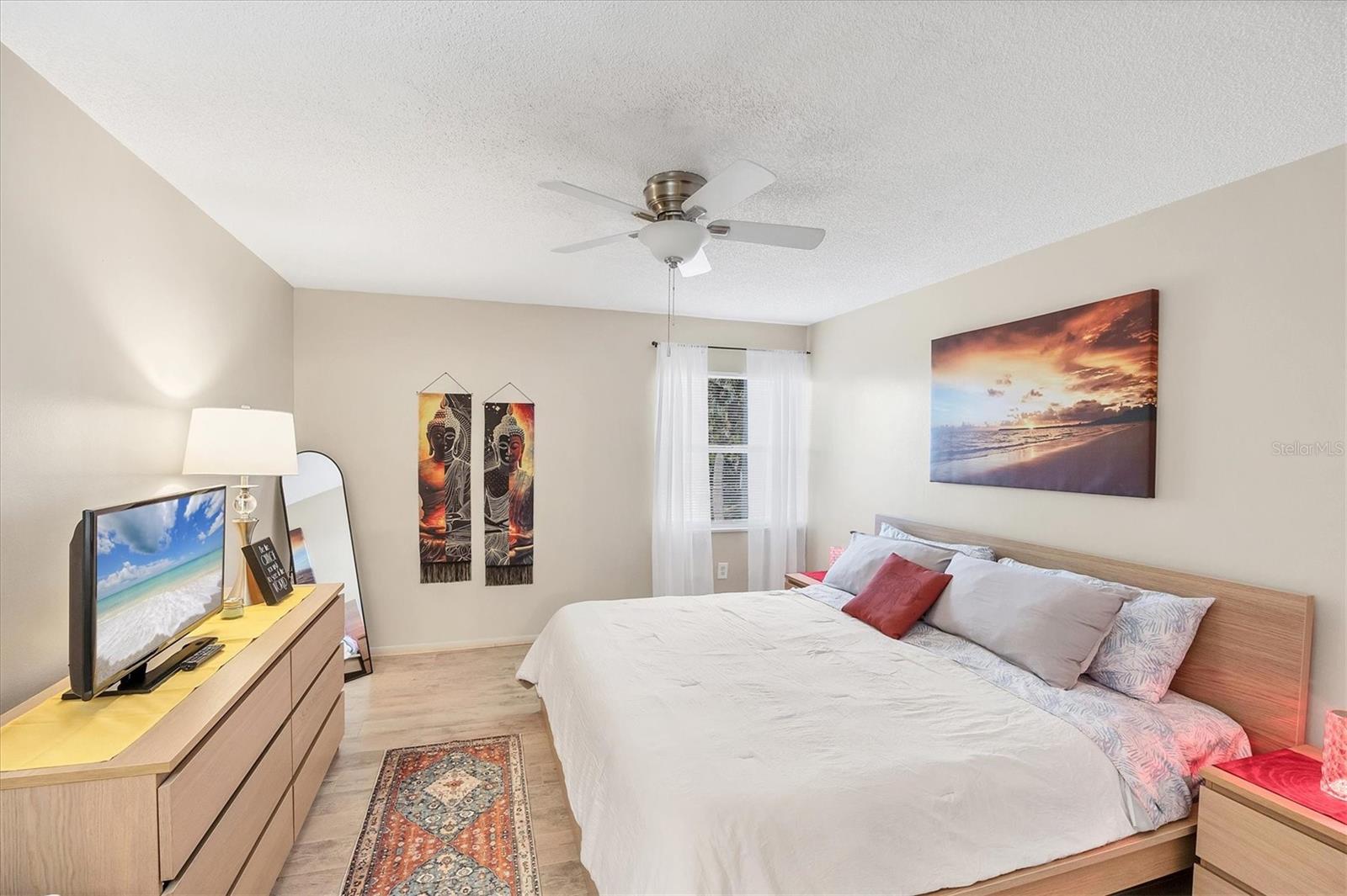 Image 19 of 53 For 3241 Beneva Road 203