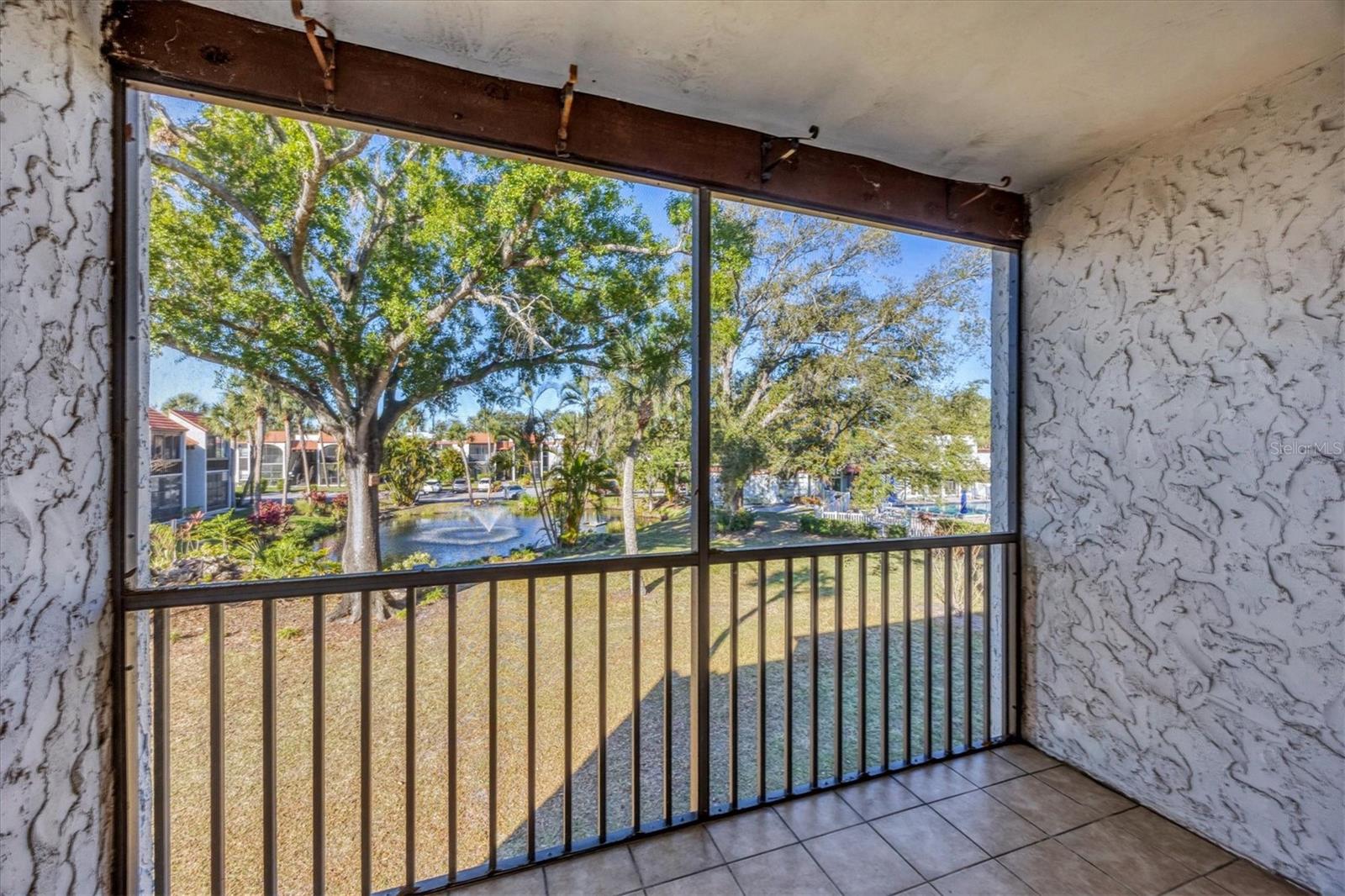 Image 26 of 53 For 3241 Beneva Road 203