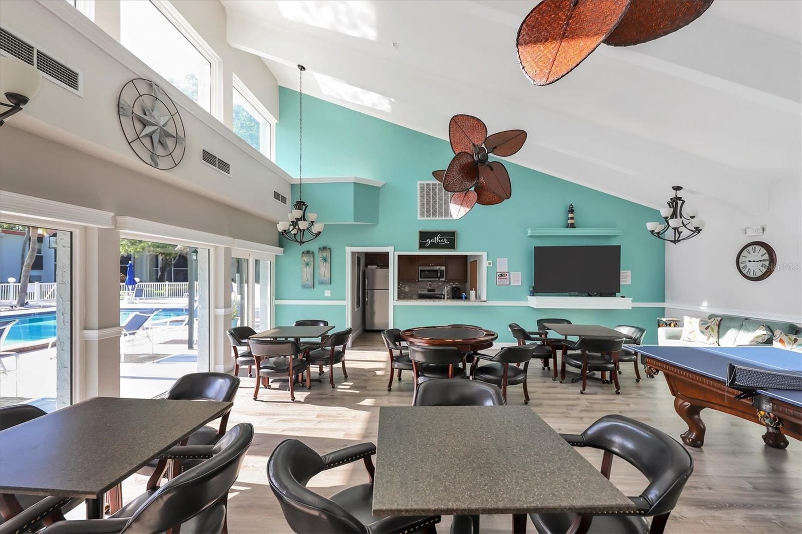 Image 36 of 53 For 3241 Beneva Road 203