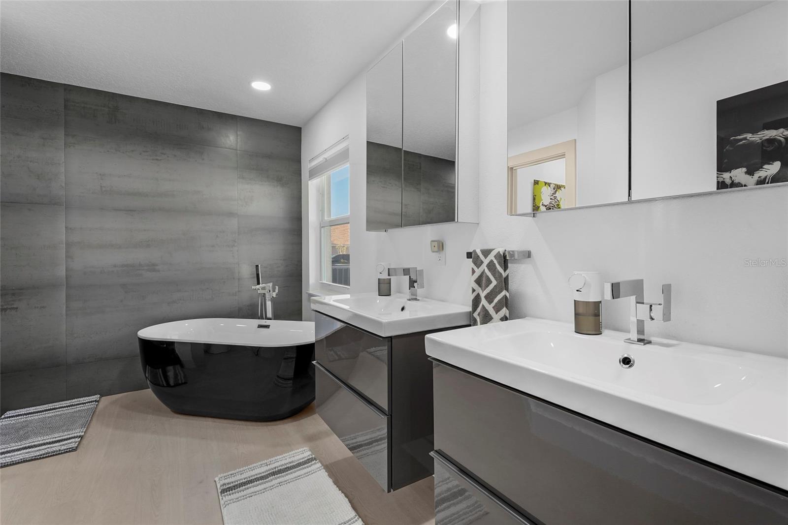 Image 12 of 83 For 6861 Superior Street Circle