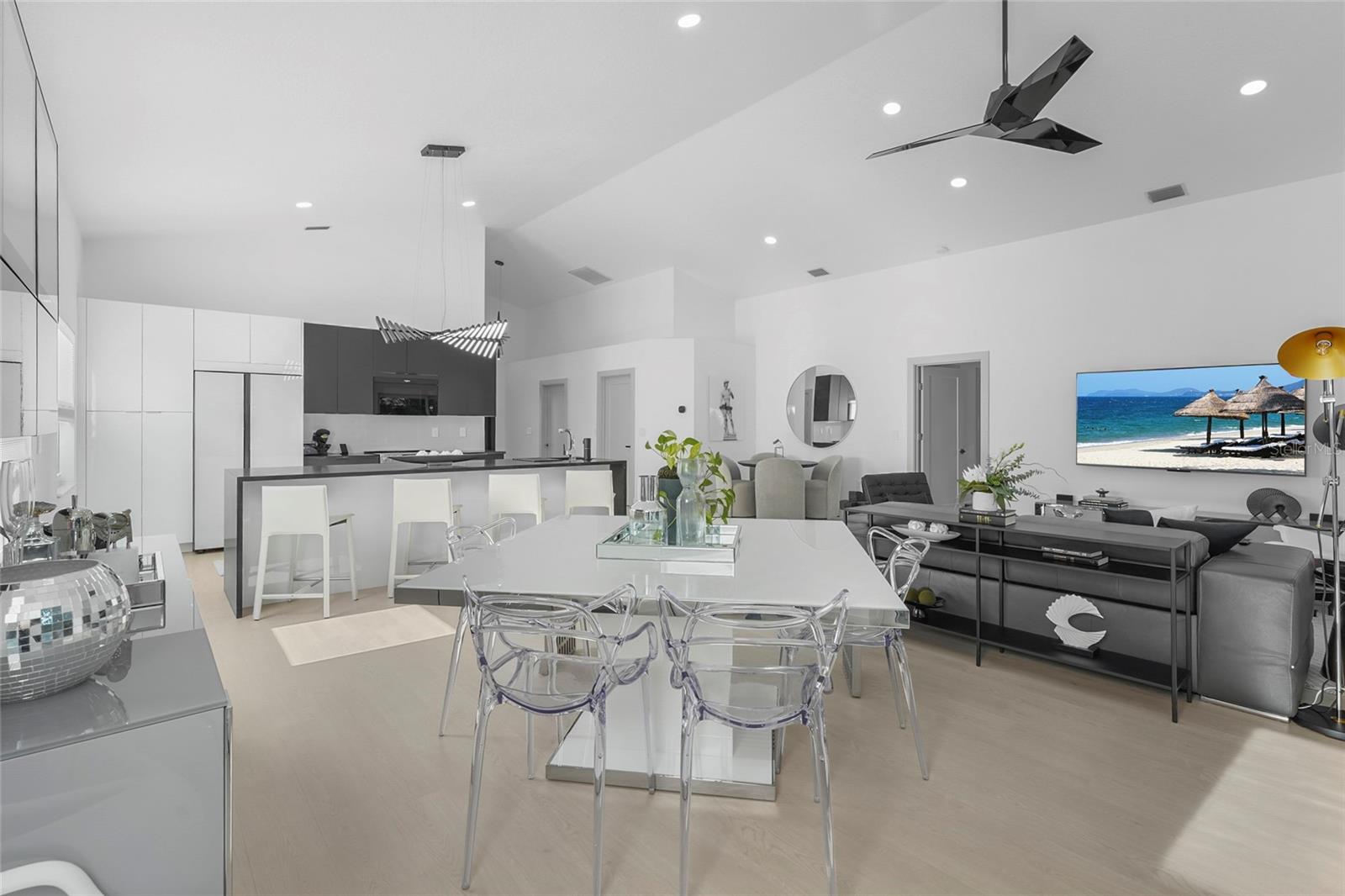 Image 29 of 83 For 6861 Superior Street Circle