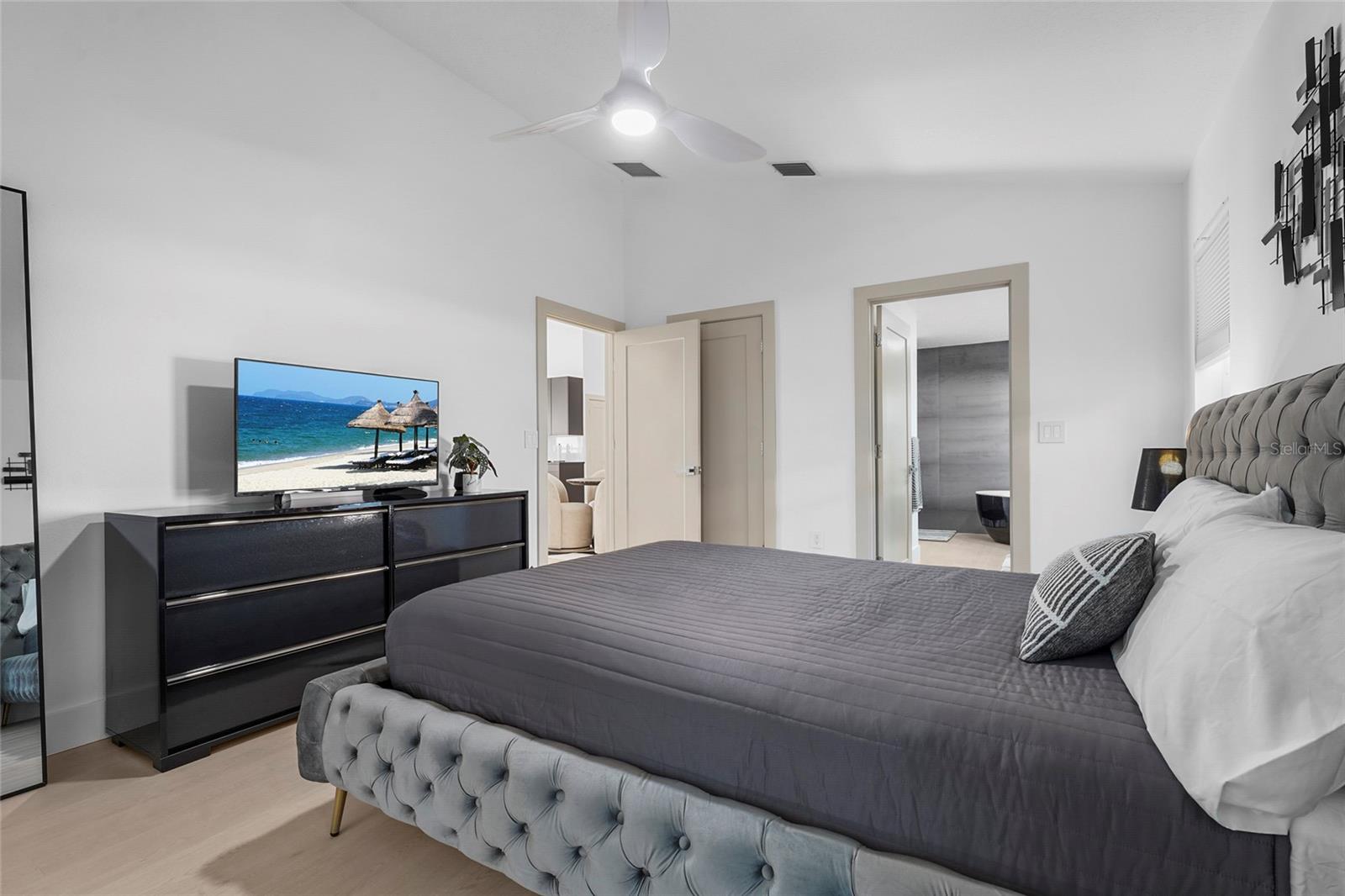 Image 35 of 83 For 6861 Superior Street Circle