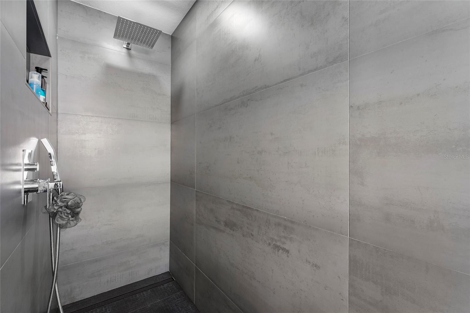 Image 38 of 83 For 6861 Superior Street Circle