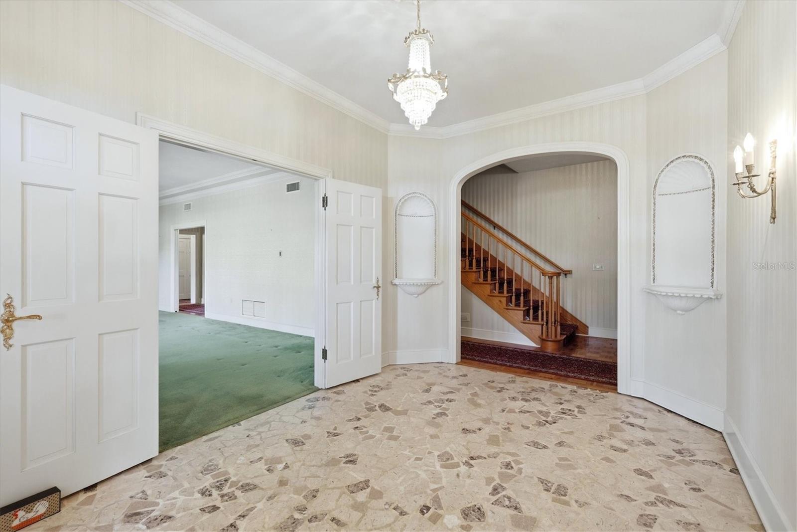 Image 15 of 70 For 8221 Desoto Memorial Highway