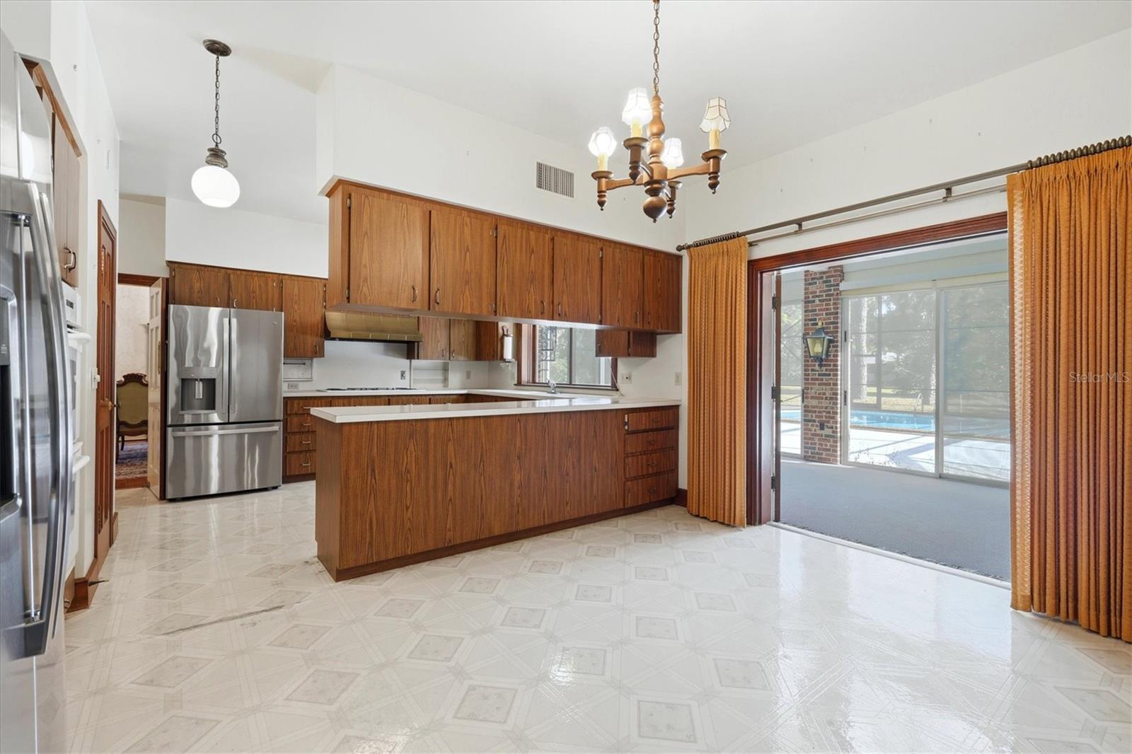 Image 26 of 70 For 8221 Desoto Memorial Highway