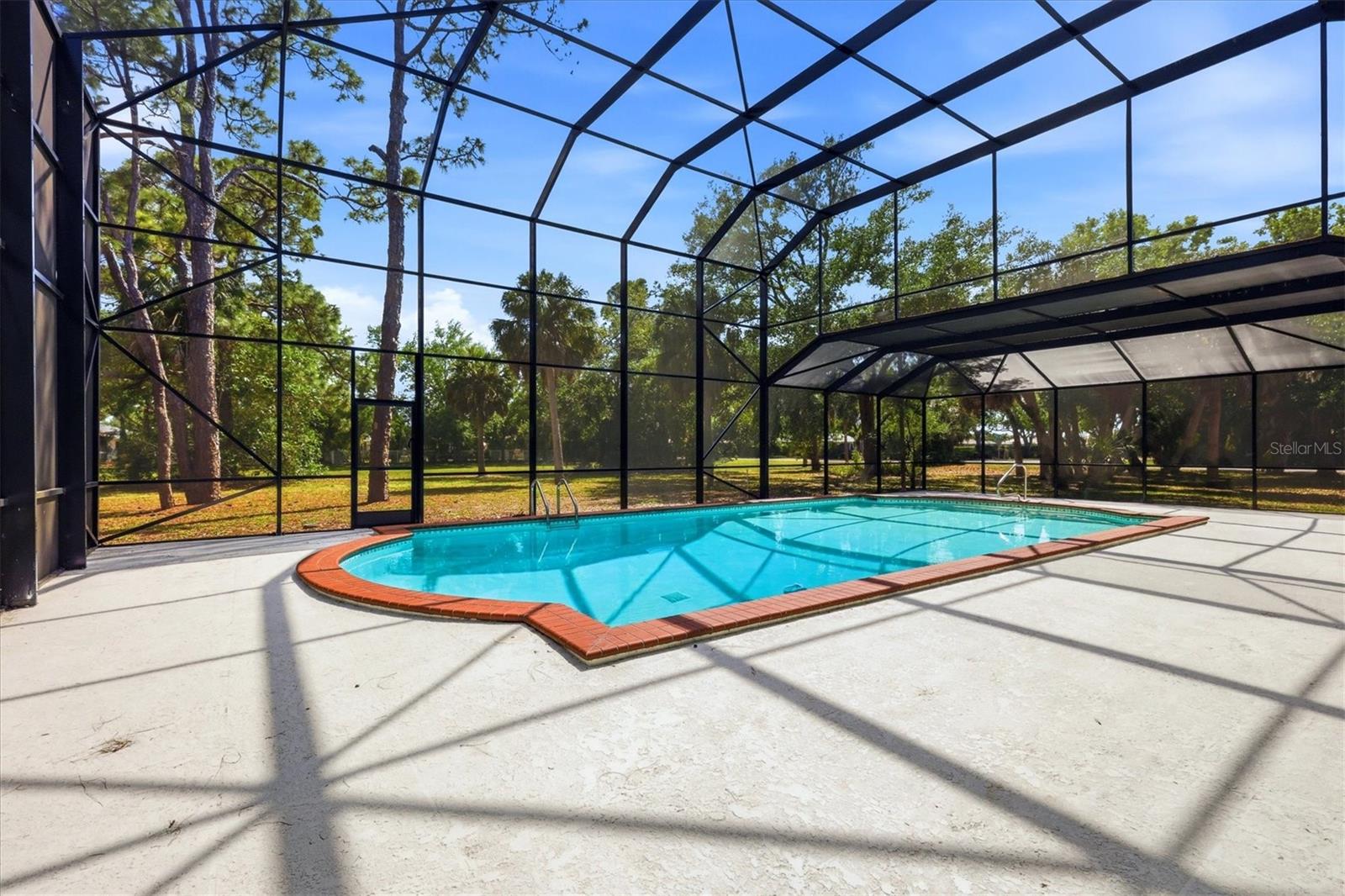 Image 54 of 70 For 8221 Desoto Memorial Highway