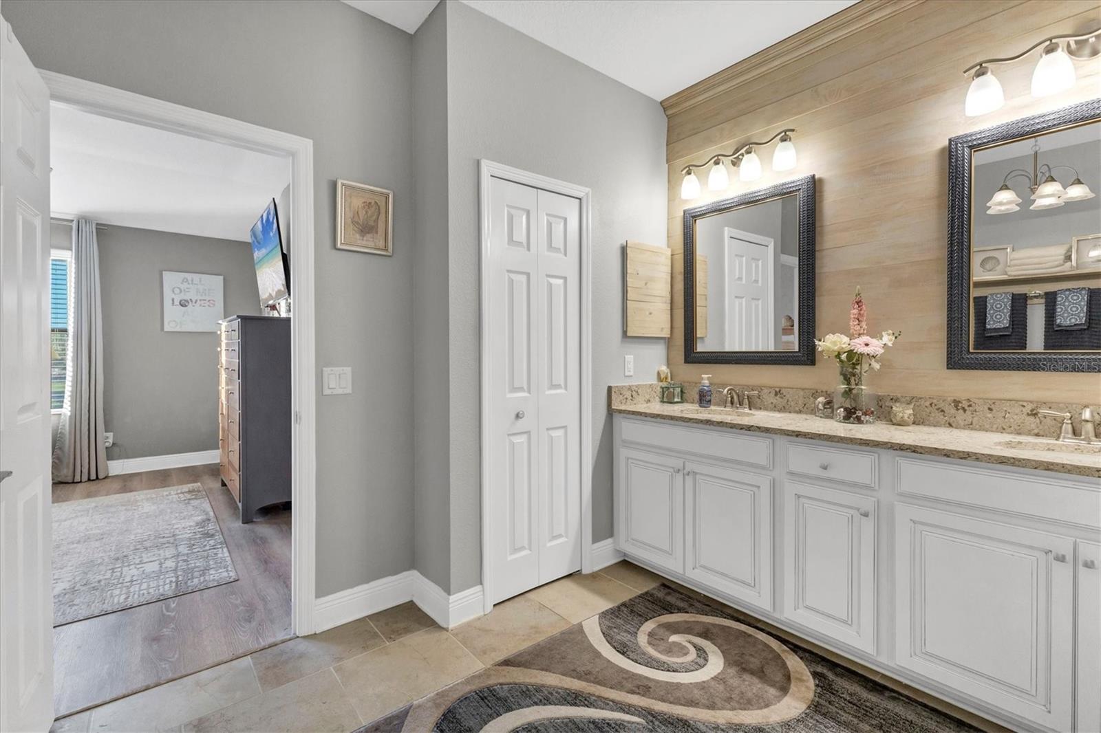 Image 18 of 28 For 5274 78th Street Circle