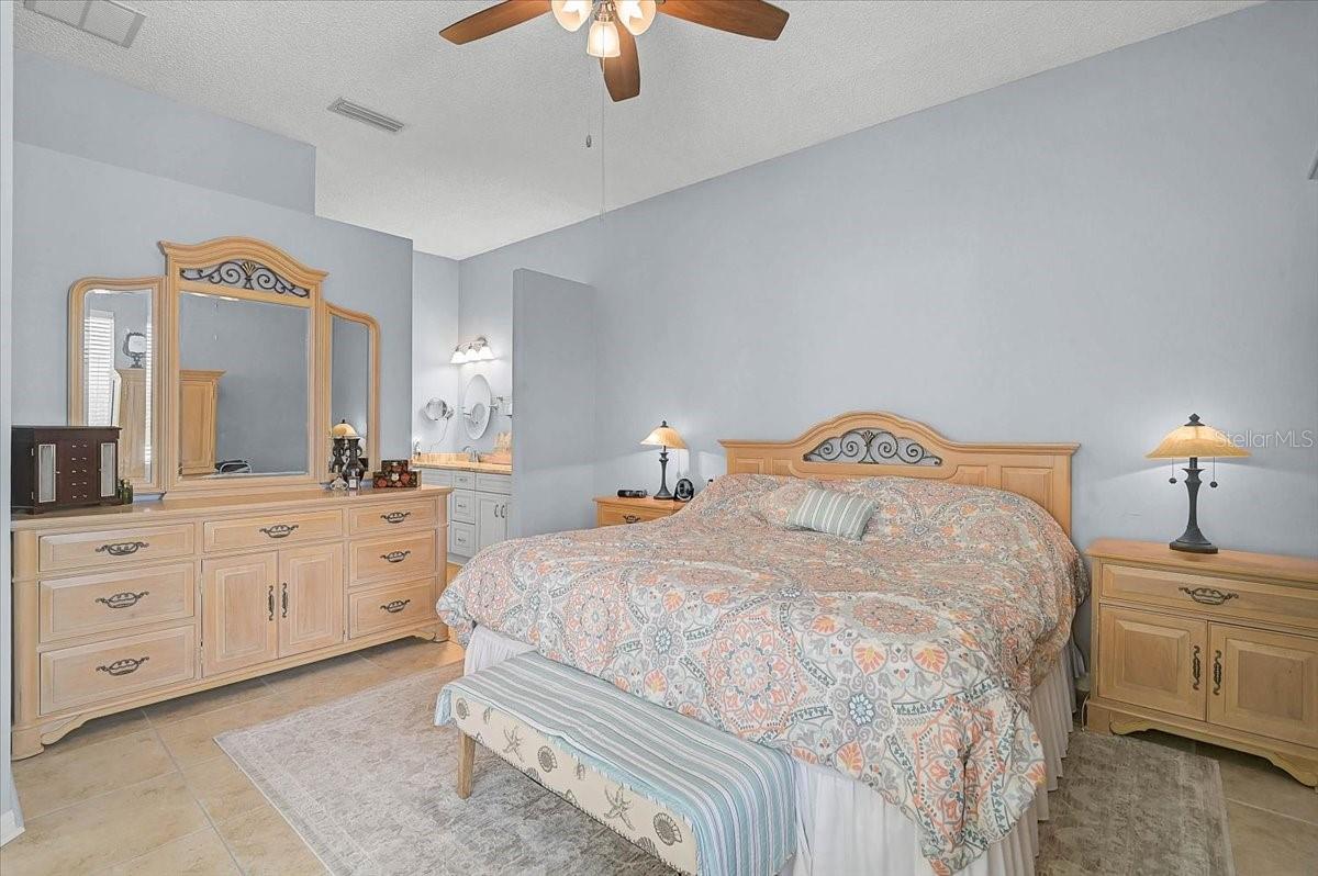 Image 20 of 46 For 4729 Peridia Boulevard E