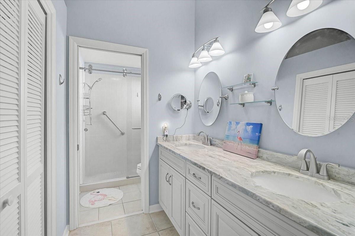 Image 21 of 46 For 4729 Peridia Boulevard E