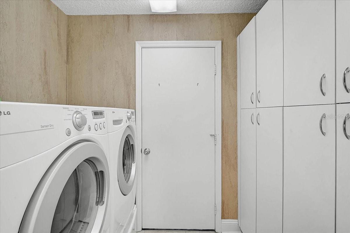 Image 24 of 46 For 4729 Peridia Boulevard E