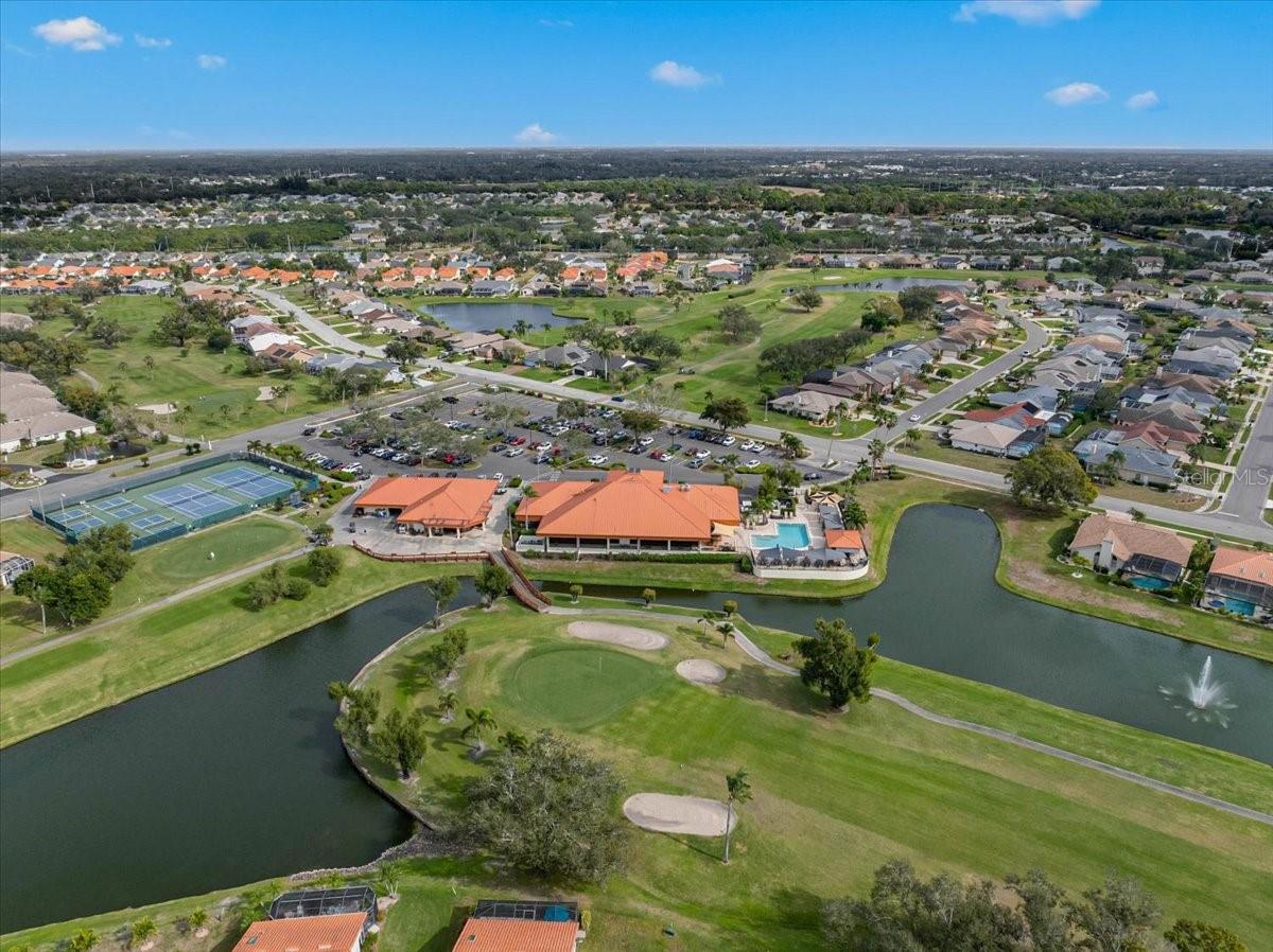 Image 36 of 46 For 4729 Peridia Boulevard E