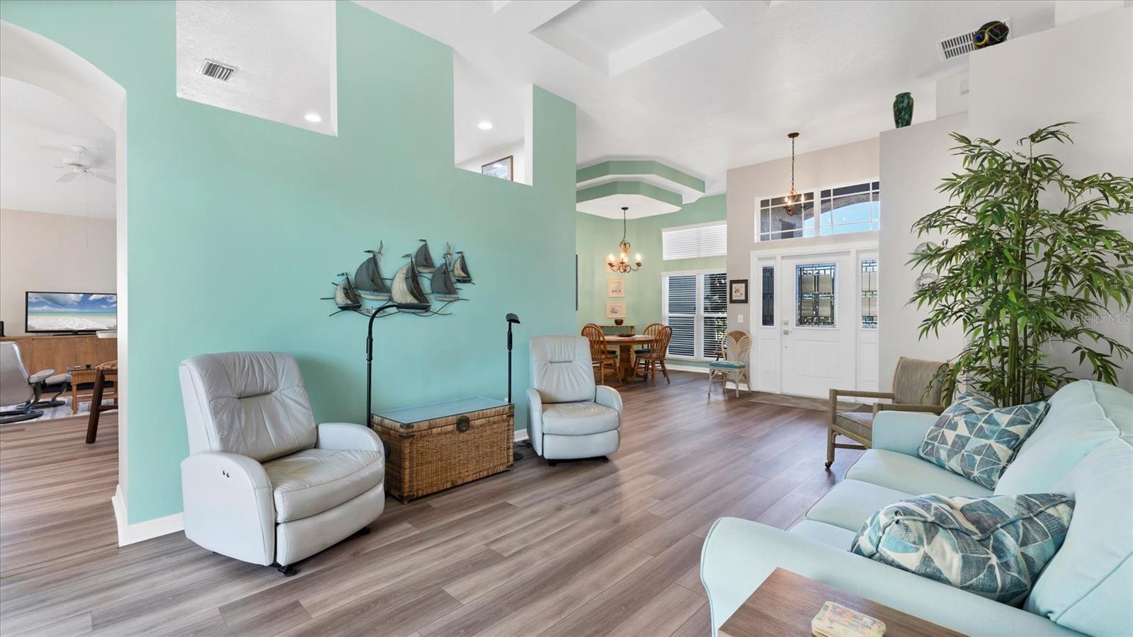 Image 21 of 60 For 7302 Deer Crossing Court