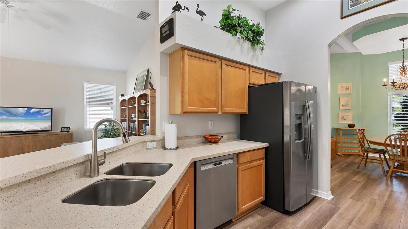 Image 6 of 60 For 7302 Deer Crossing Court