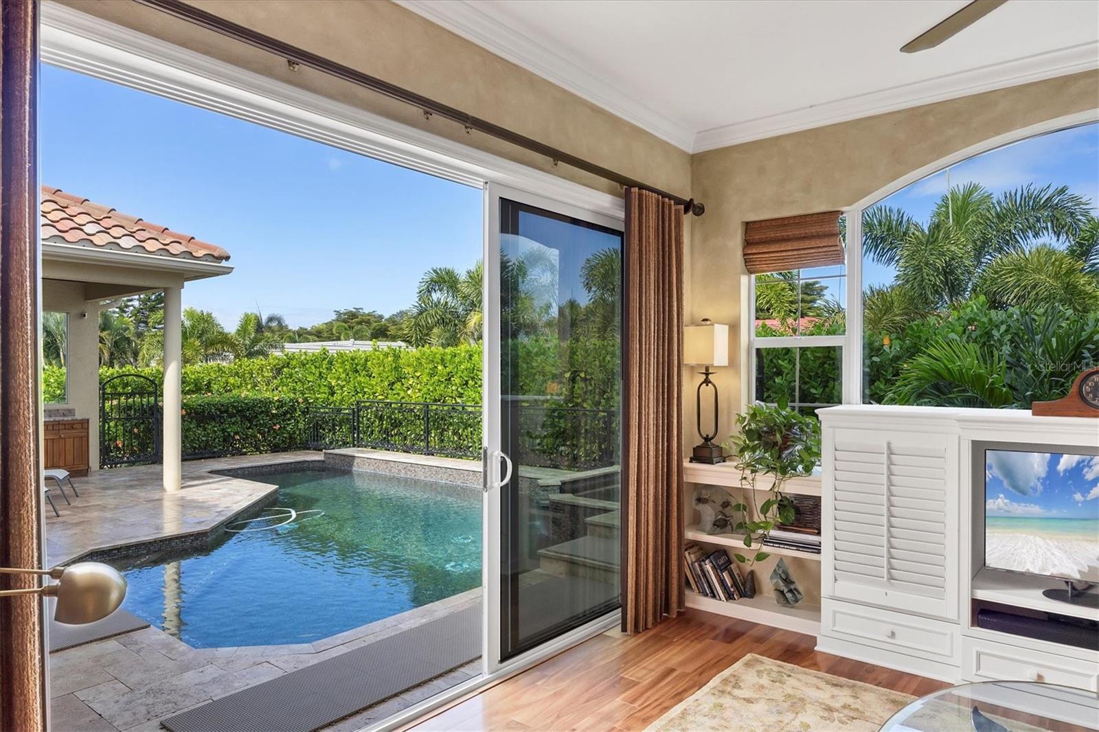 Image 12 of 47 For 381 Bob White Drive