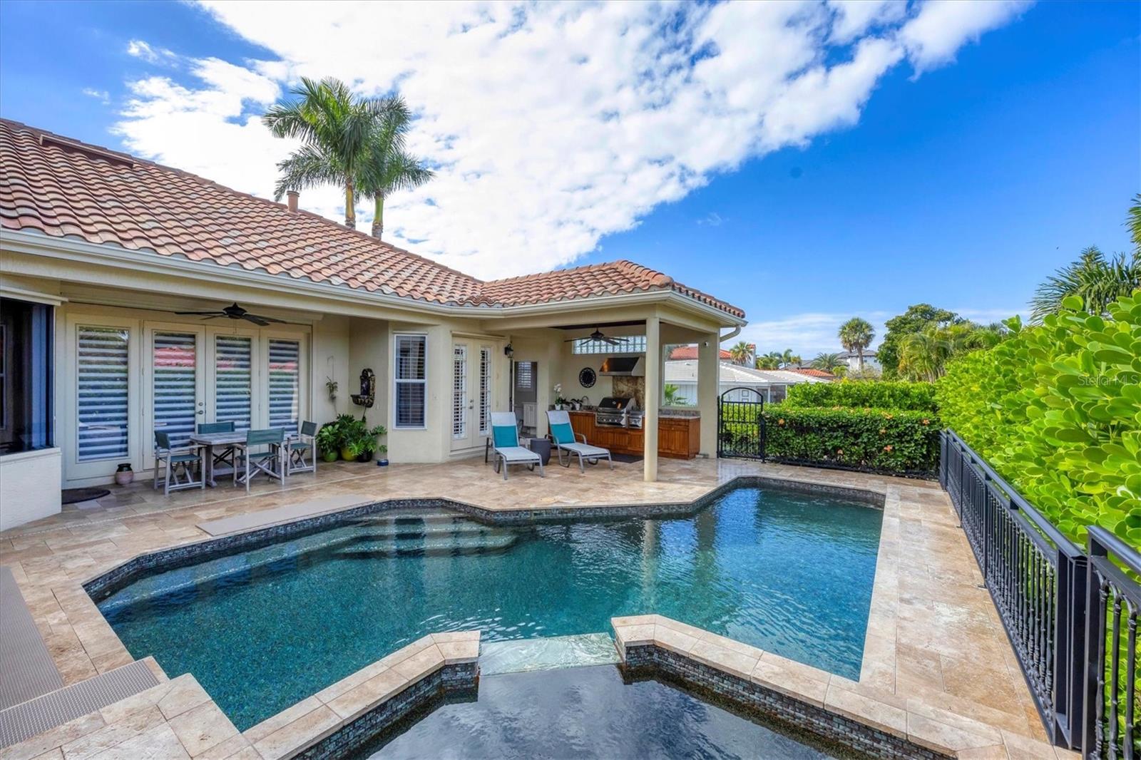 Image 13 of 47 For 381 Bob White Drive