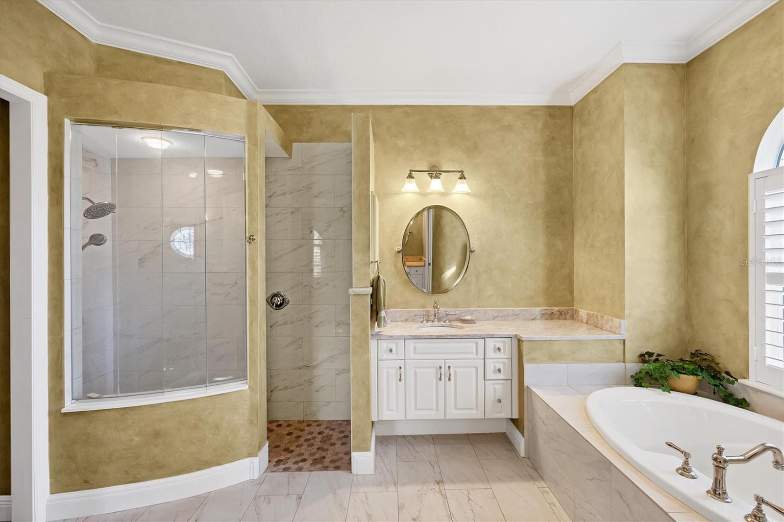 Image 27 of 47 For 381 Bob White Drive