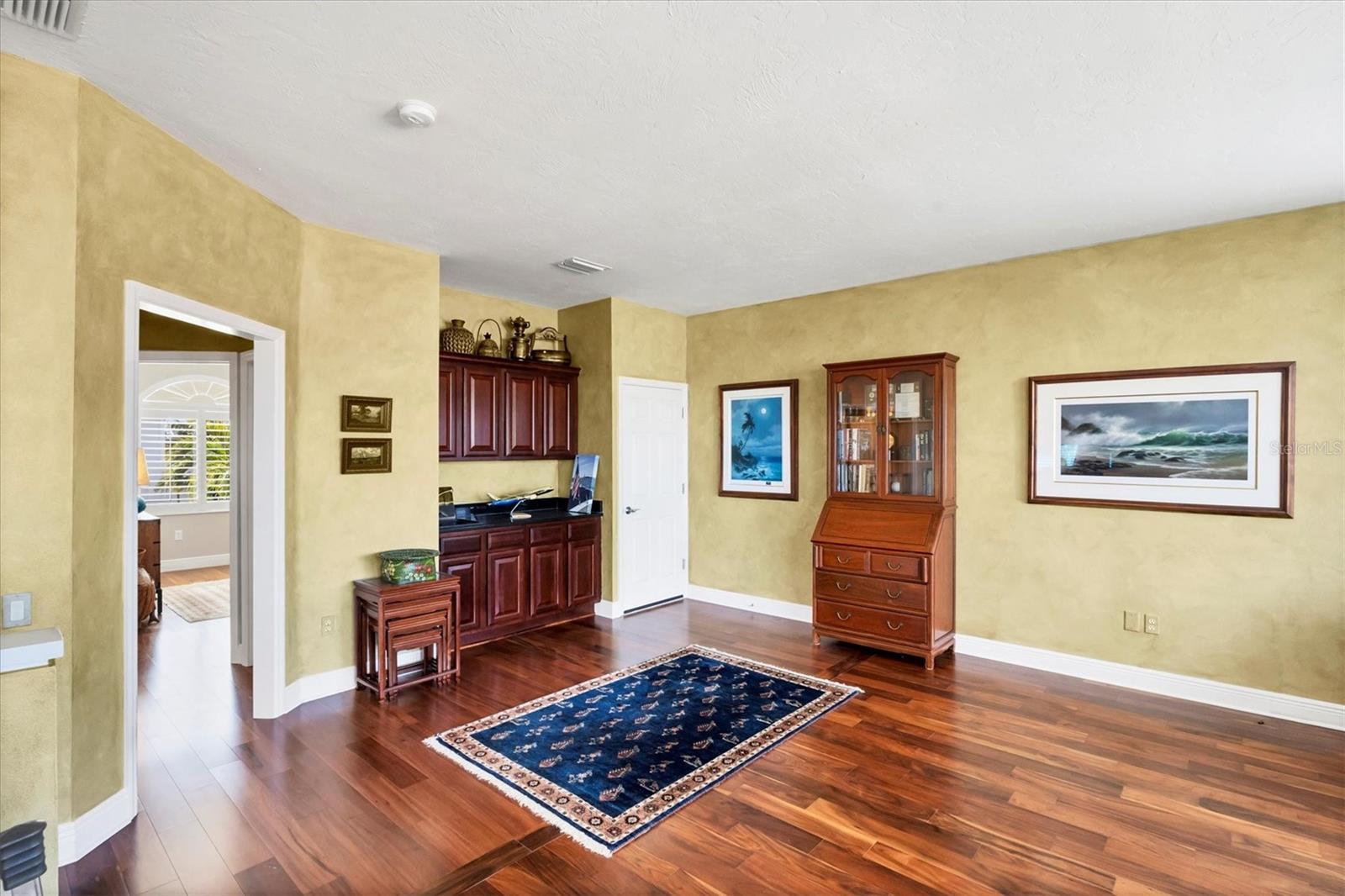 Image 34 of 47 For 381 Bob White Drive