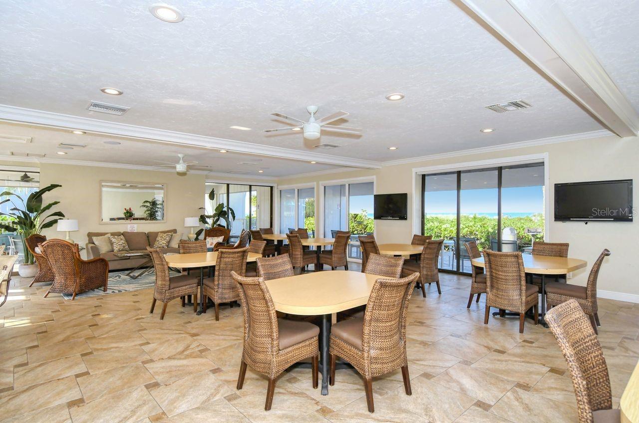 Listing photo id 31 for 1125 Peppertree Drive 302