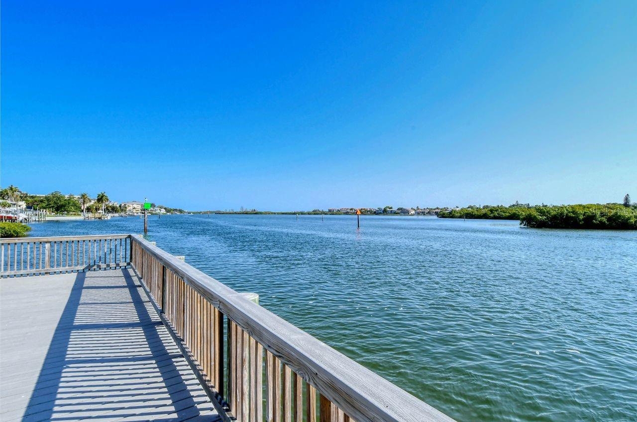 Listing photo id 77 for 1125 Peppertree Drive 302