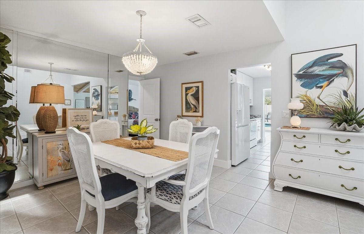 Image 10 of 44 For 6530 Waterford Circle