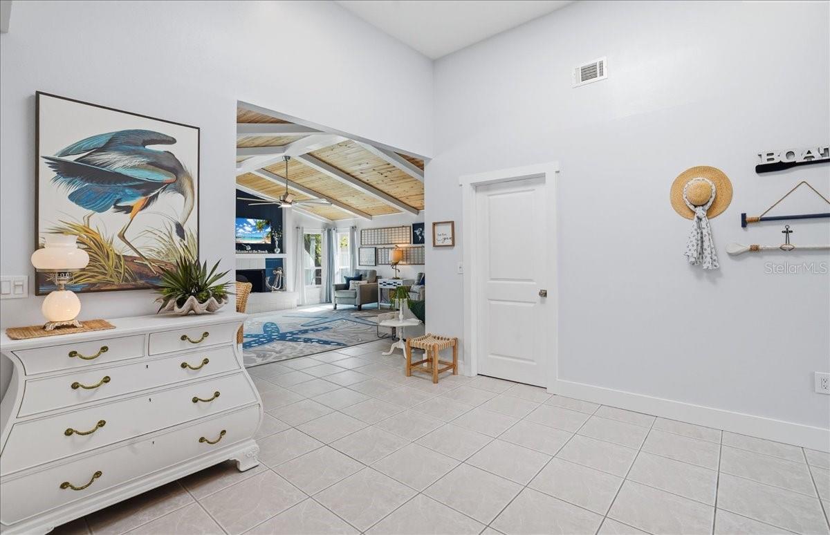 Image 12 of 44 For 6530 Waterford Circle