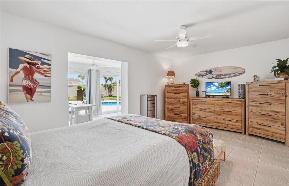 Image 22 of 44 For 6530 Waterford Circle