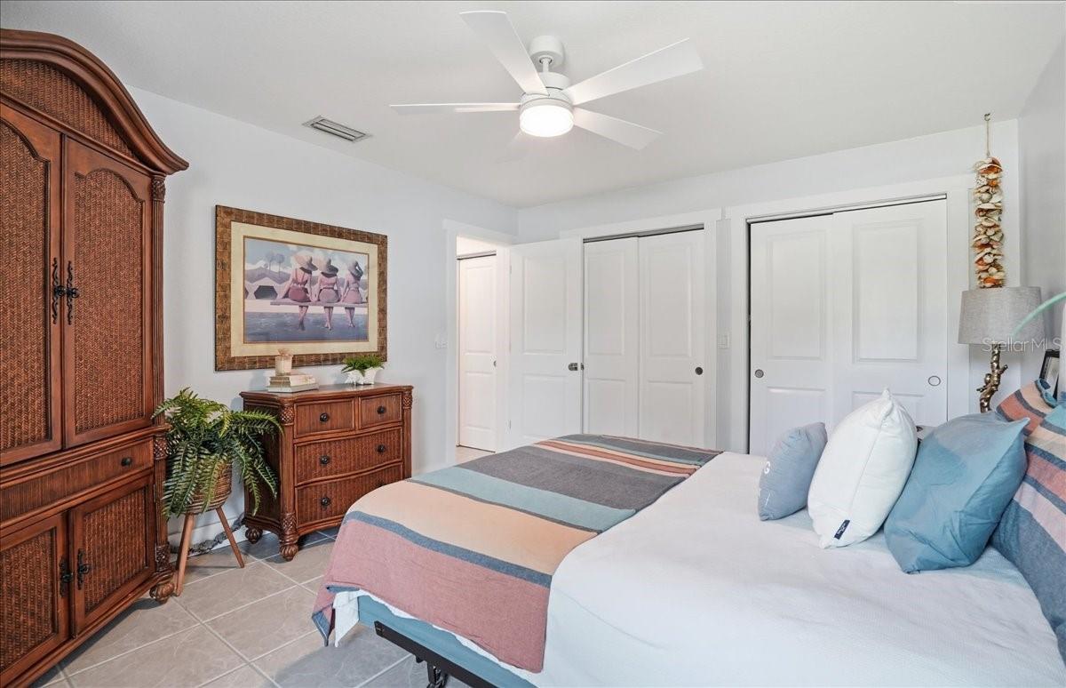 Image 27 of 44 For 6530 Waterford Circle