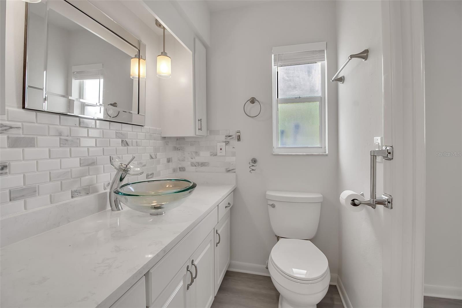 Image 29 of 49 For 922 Casey Cove Drive