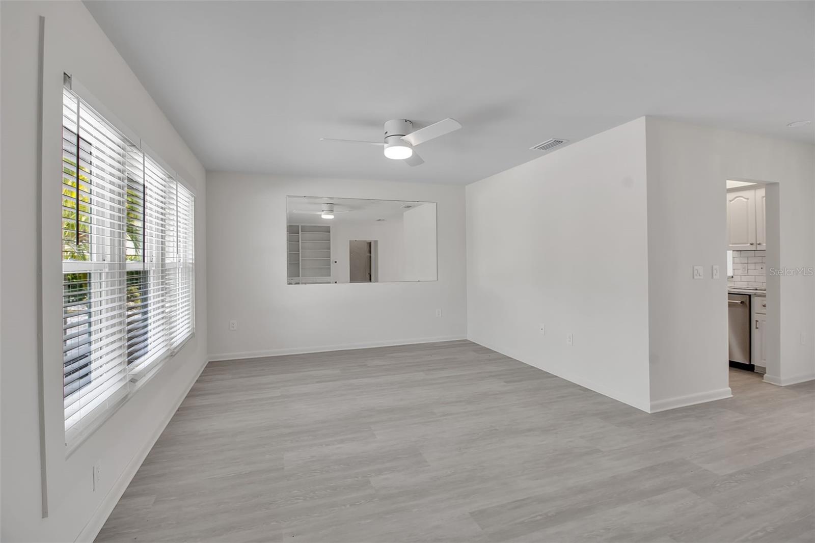 Image 5 of 49 For 922 Casey Cove Drive