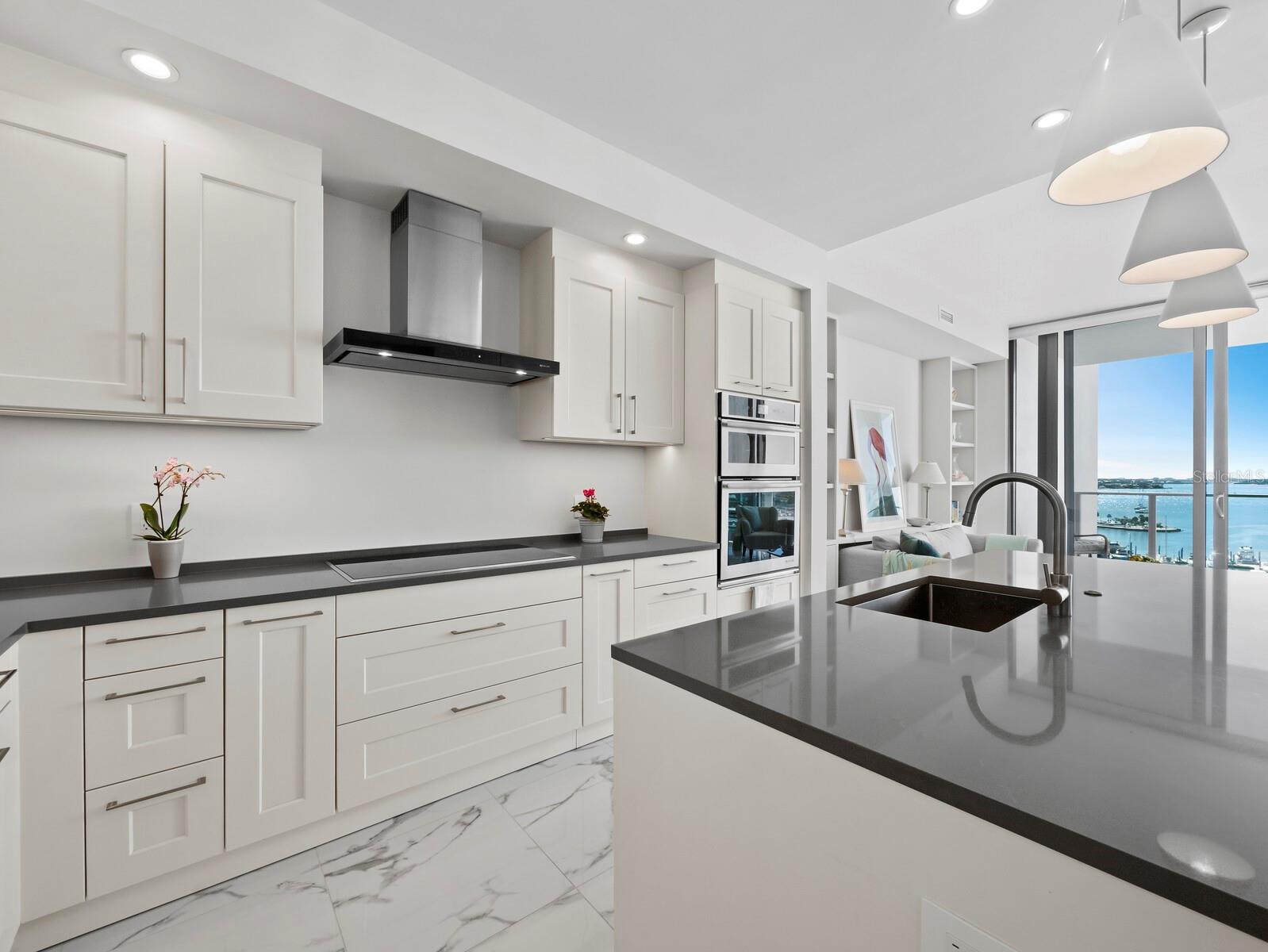 Listing photo id 18 for 1155 Gulfstream Avenue 906