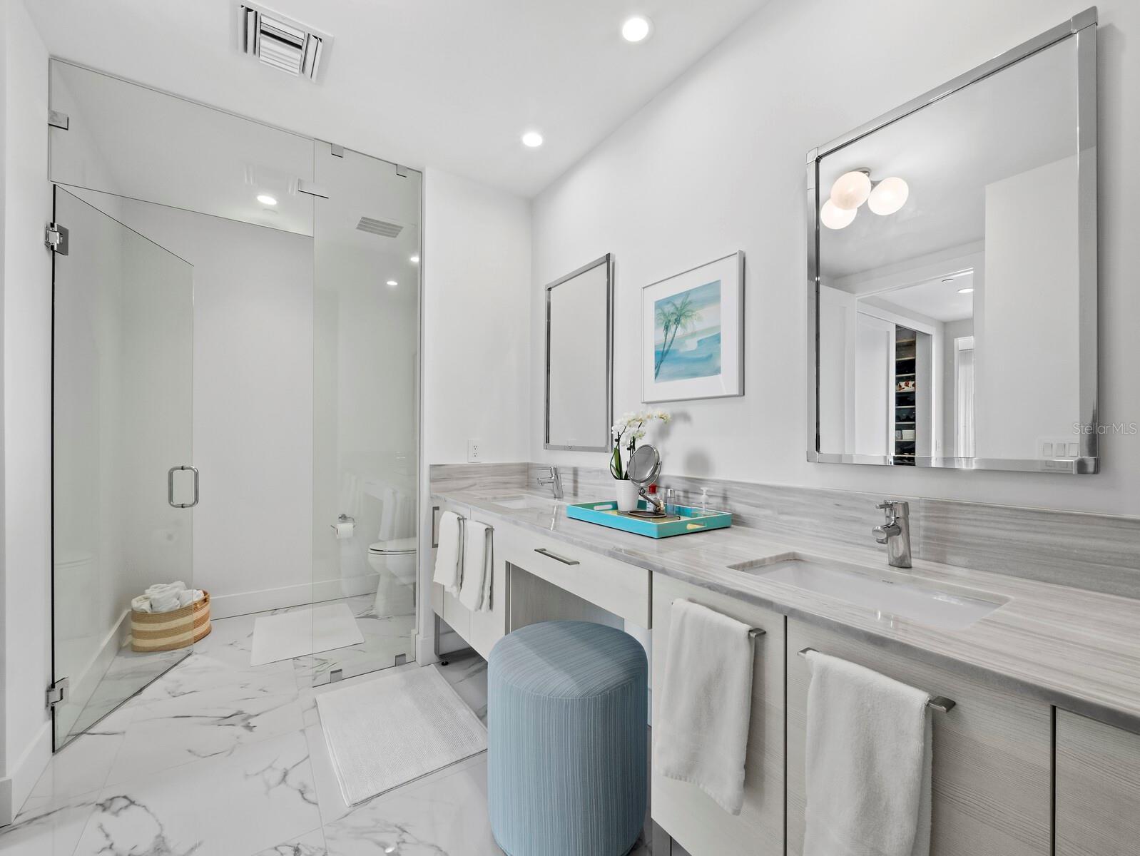 Listing photo id 27 for 1155 Gulfstream Avenue 906
