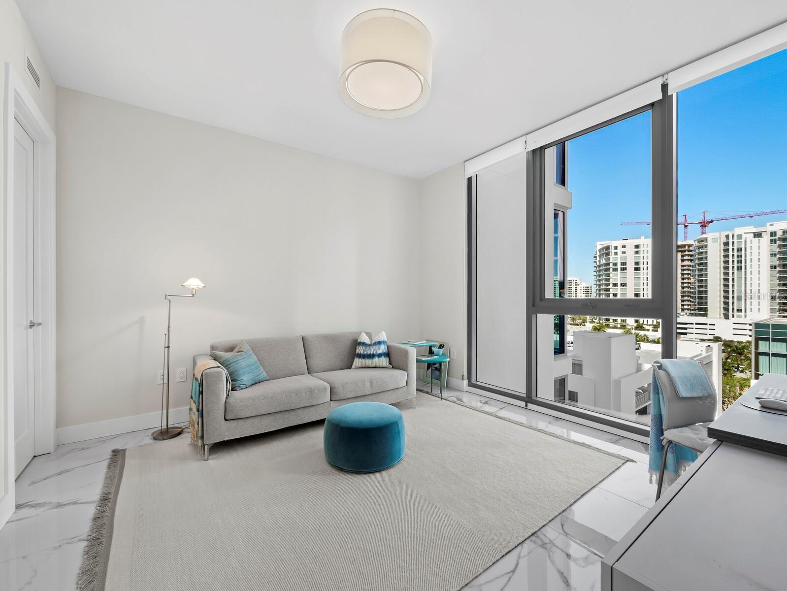 Listing photo id 31 for 1155 Gulfstream Avenue 906