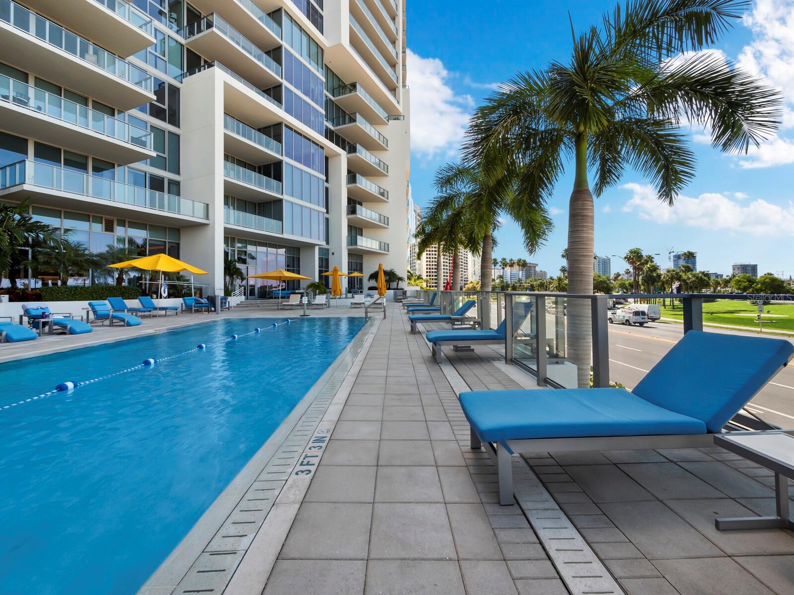 Listing photo id 45 for 1155 Gulfstream Avenue 906