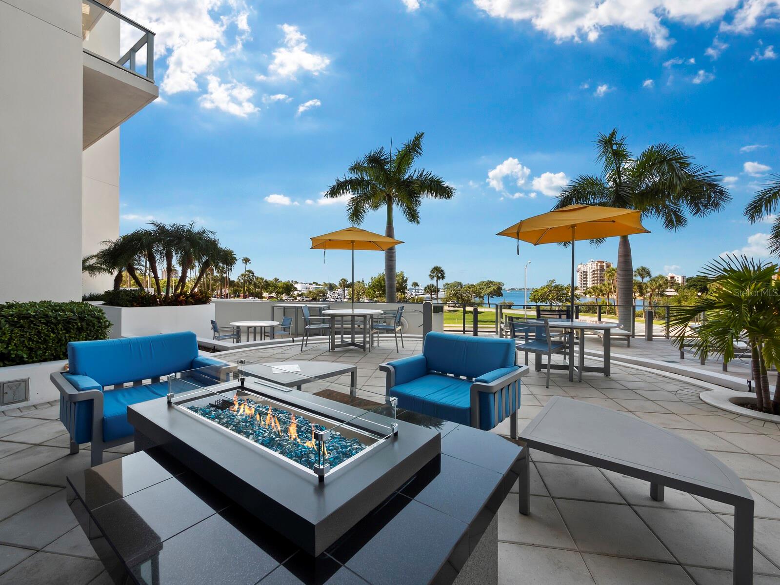 Listing photo id 49 for 1155 Gulfstream Avenue 906