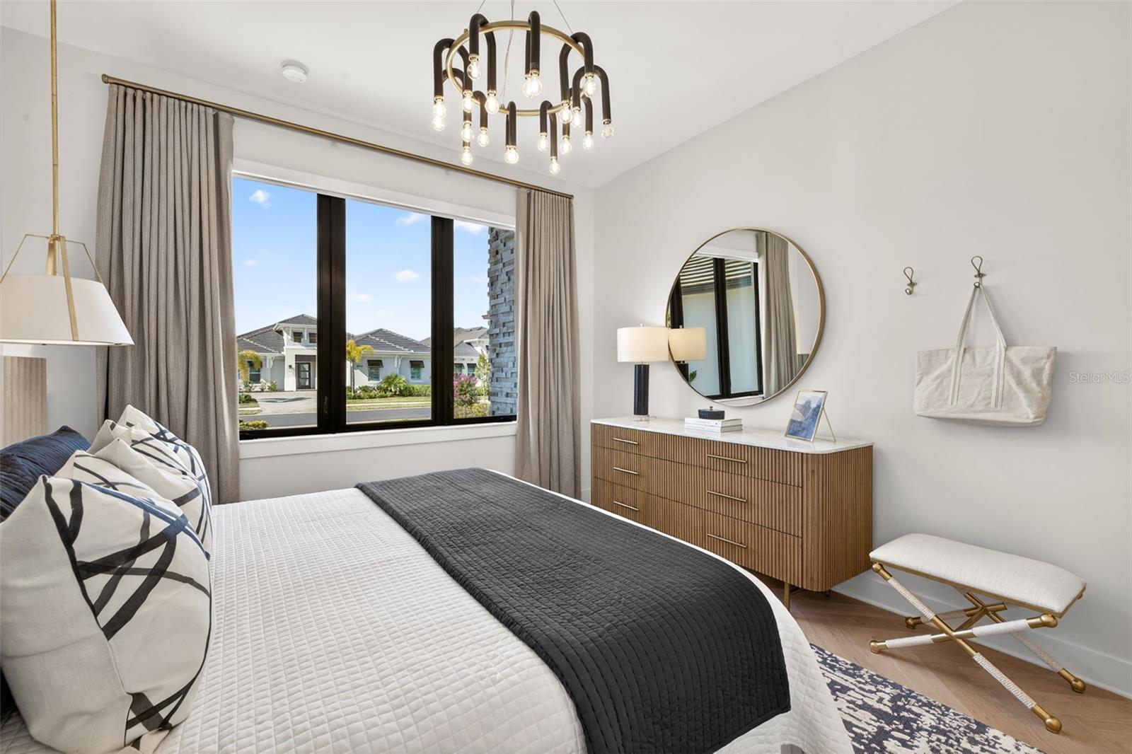 Image 32 of 53 For 8380 Sea Glass Court