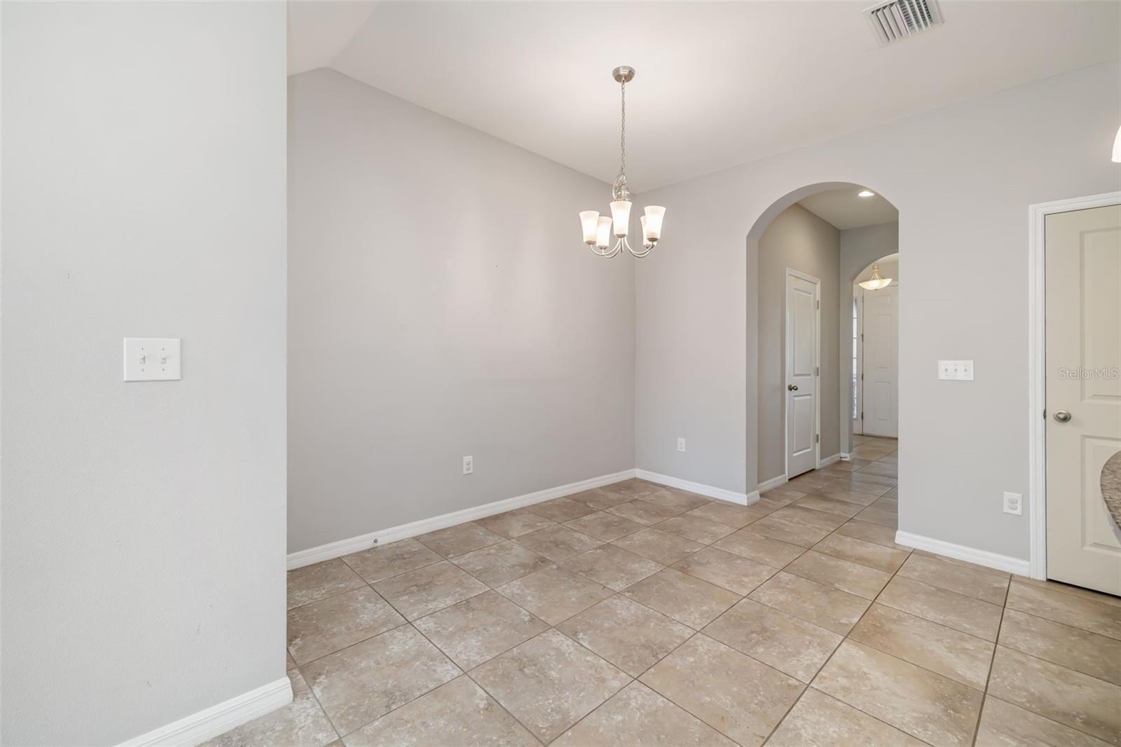 Image 14 of 58 For 2647 Midnight Pearl Drive