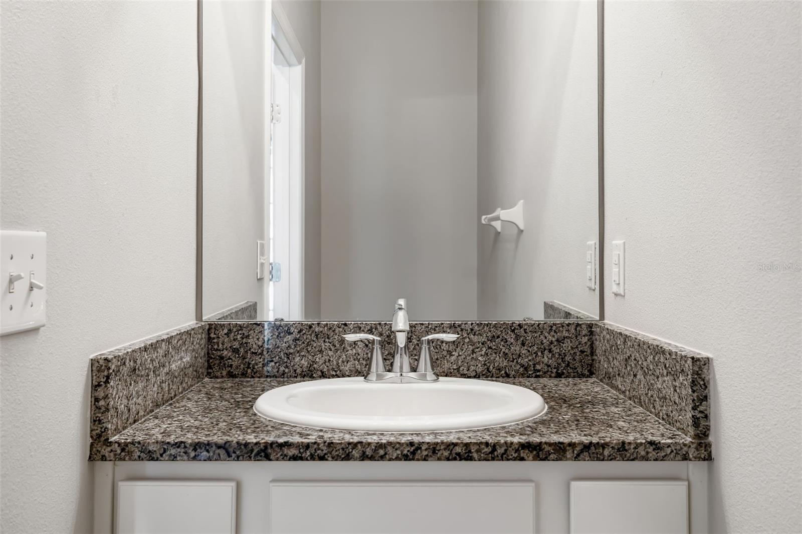 Image 15 of 58 For 2647 Midnight Pearl Drive