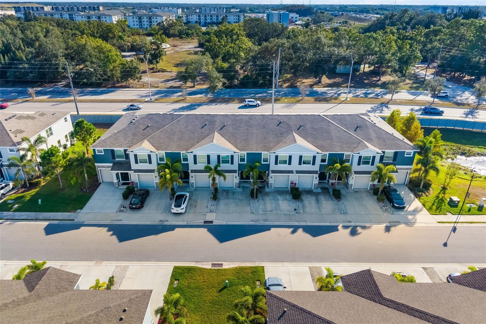 Image 44 of 58 For 2647 Midnight Pearl Drive