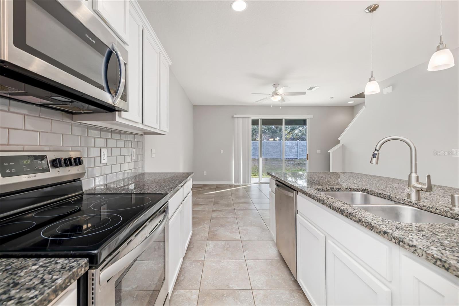 Image 9 of 58 For 2647 Midnight Pearl Drive