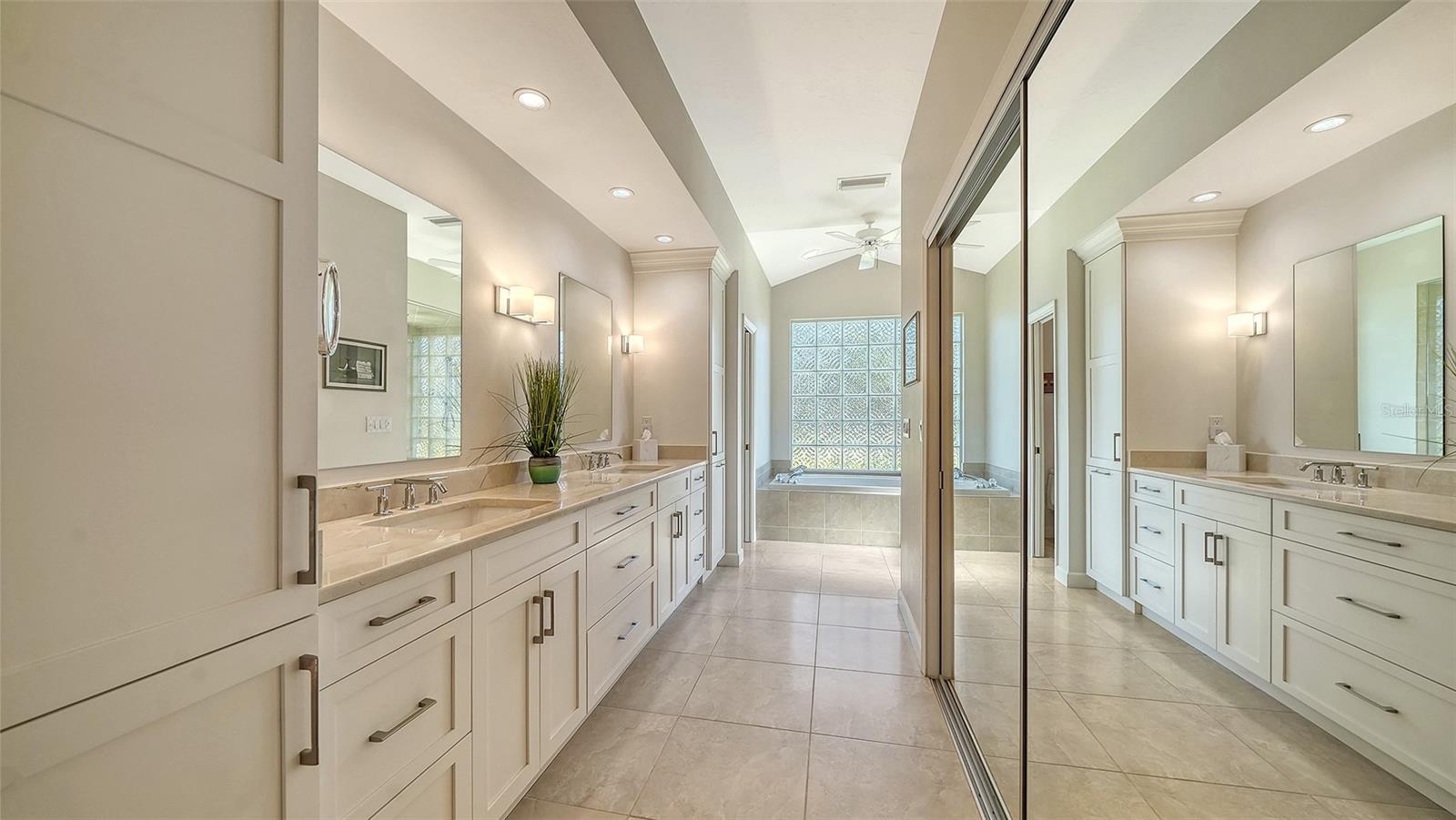 Image 37 of 60 For 4728 White Tail Lane