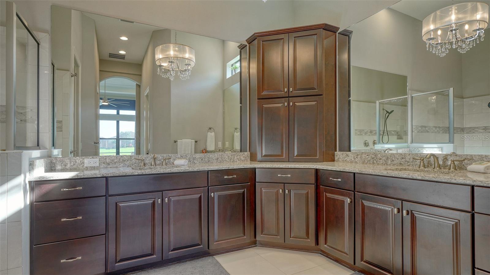 Image 26 of 97 For 4714 Cabreo Court