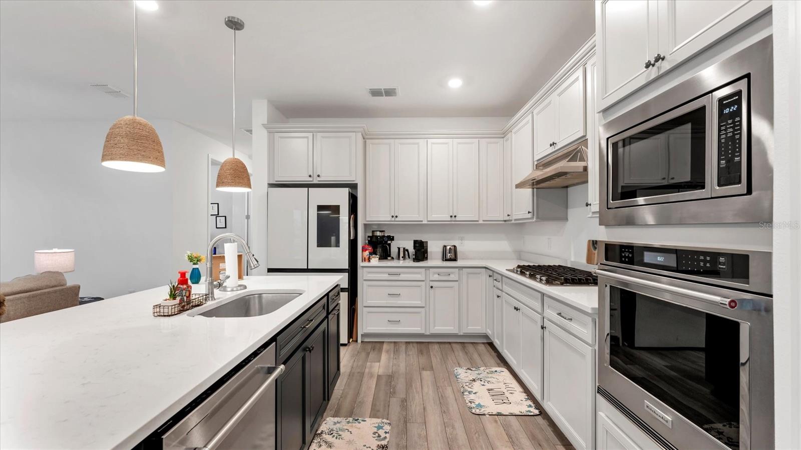 Image 13 of 65 For 8705 Coastal Key Way