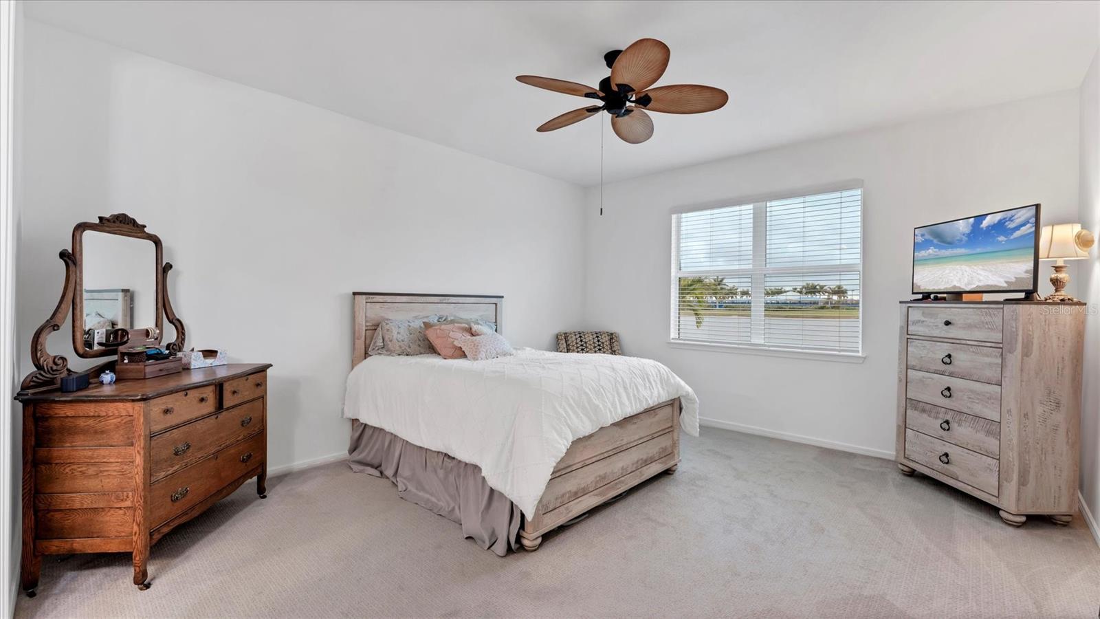 Image 16 of 65 For 8705 Coastal Key Way